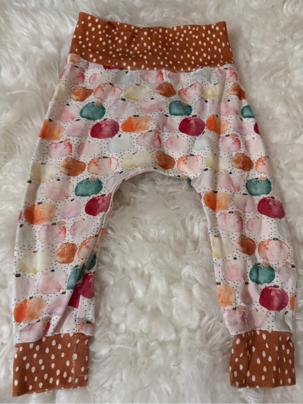 The purple wagon pumpkin harem pants